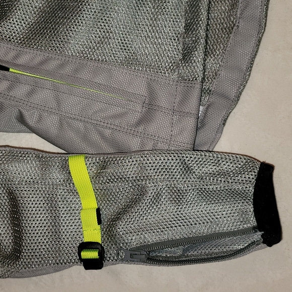ICON Motorcycle jacket mesh reflectors lightweight detachable protectors - Picture 3 of 13